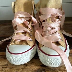 Free people x converse high tops size 7